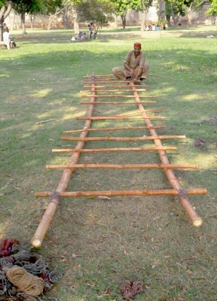 Изготовление лестницы из бамбука