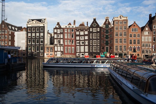 150.Амстердам
