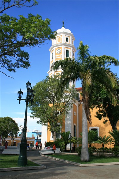 Собор в центре Сьюдад-Боливара