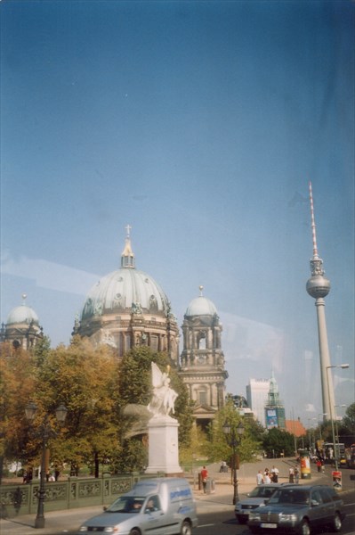 Телебашня и Берлинский кафедральный собор, Берлин