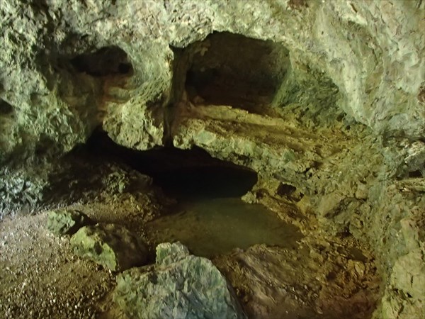 Атышская пещера