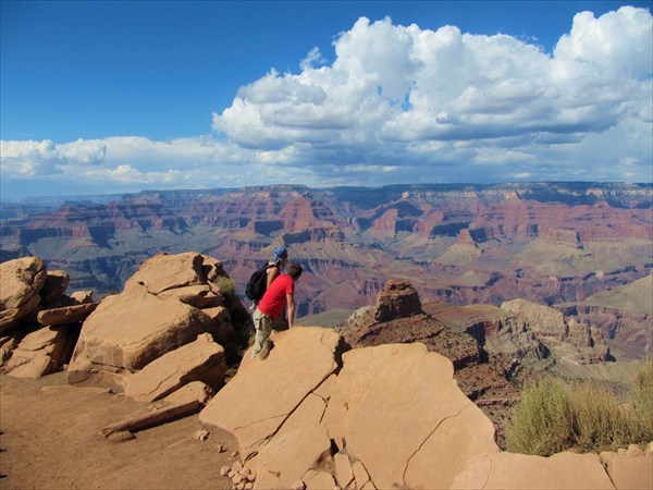 на фото: Вид на Гранд Каньон с South Kaibab trail