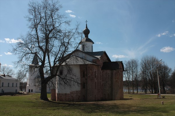 Церковь Параскевы Пятницы на Торгу 1207