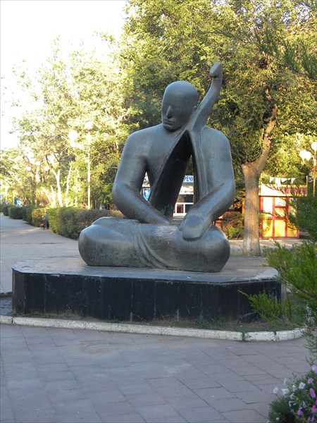 Скульптура «Эхо» – это символ открытости и душевности калмыцкого