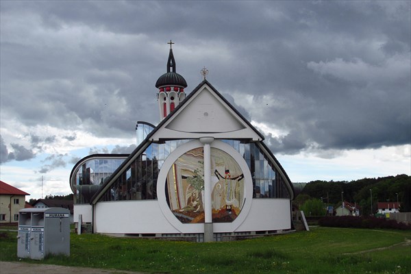Баптисткая церковь на вьезде в Марибор