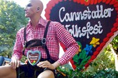 Cannstatter-Volksfest-in-Germany_Welcome-to-the-festival-_5631