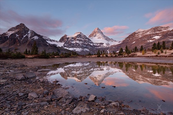 Вершина Mt. Assiniboine