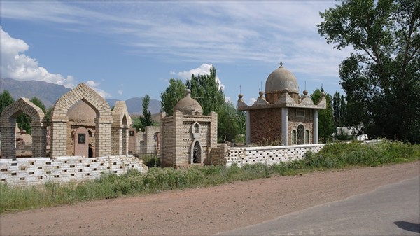 Город мертвых среди живых