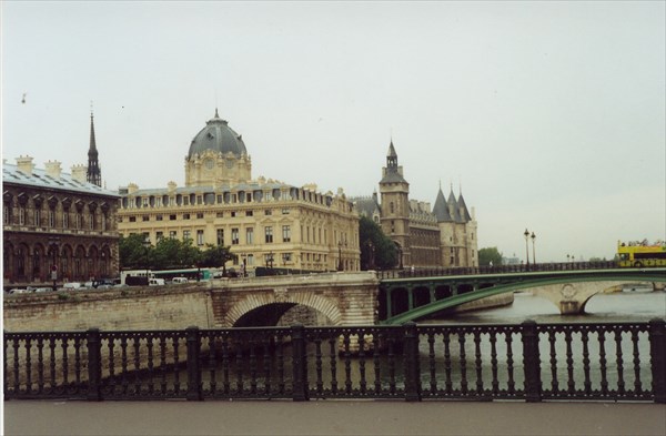 Бывший королевский замок и тюрьма Консьержери, Париж
