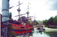 Пиратский корабль, Диснейленд