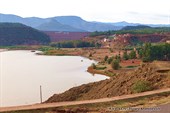 Озеро ниже водохранилища Barrage Moulay Yousself.