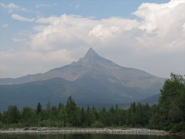 Манарага - вид сбоку