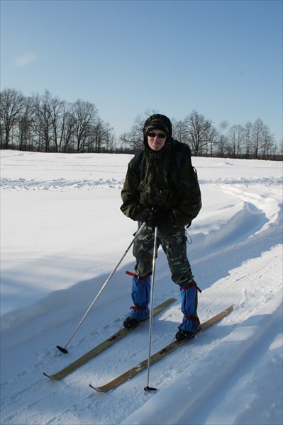 Вадику не терпелось встать на лыжи