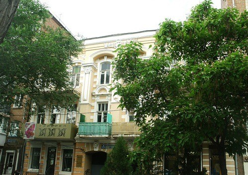 Здание галереи