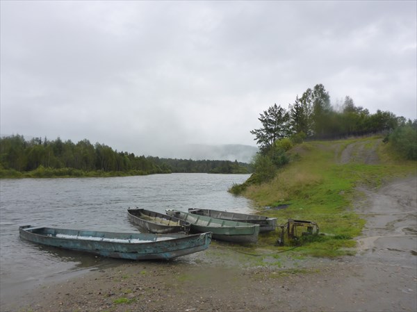 Каменистый пляжик под водой