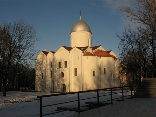 Церковь Иоанна Предтечи на Опоках, 1127, 1453 гг
