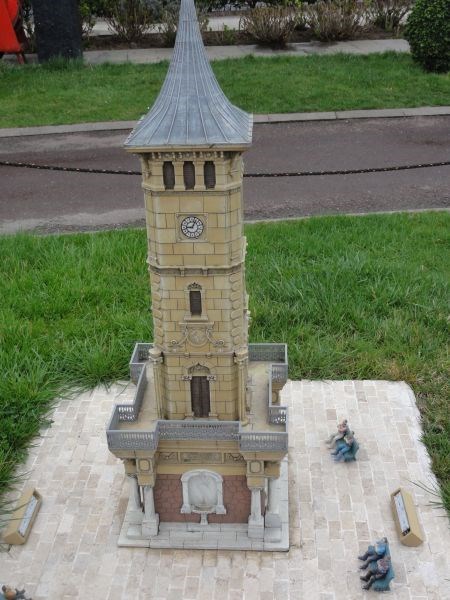 Часовая башня в Измите.