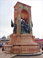 12-метровый монумент «Республика» (Cumhuriyet An?t?)