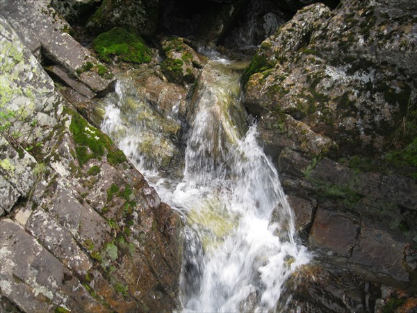24. Водопад на Лямпе
