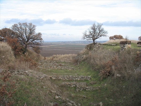 Следы бывших раскопов