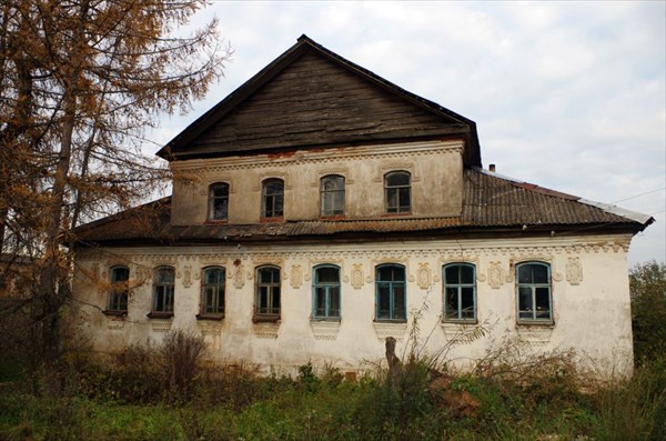 Старинный дом