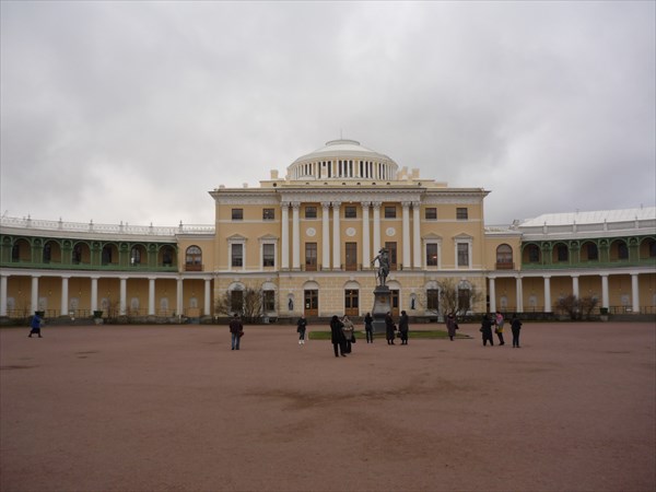 Павловский дворец