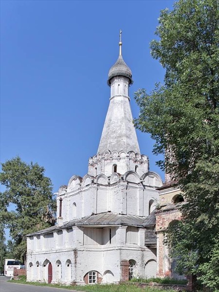 Шатровая церковь Петра Митрополита