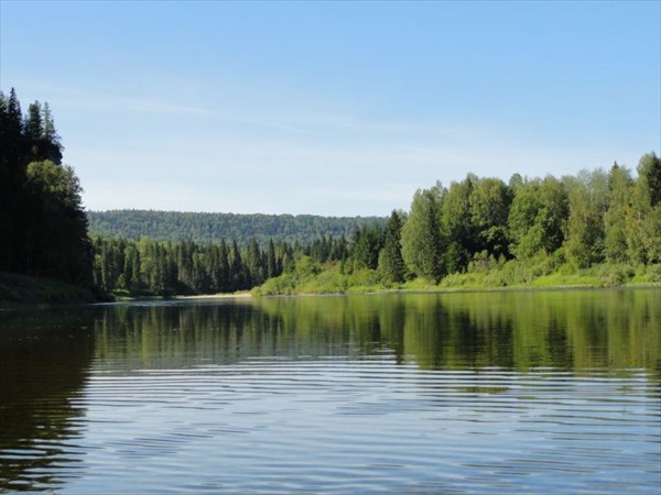 Горы вдали.