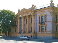 Здание музея-Краеведческий музей