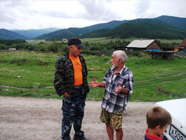Каракол, Зуфар с местным жителем Казазаевым