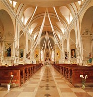 Внутри-Костел Крестовоздвиженский