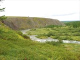 Здесь будем искать спуск вниз.