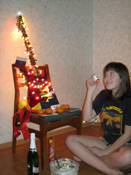 Елку купить не успели!