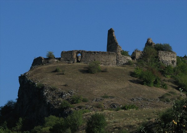 Крепость в Дминиси