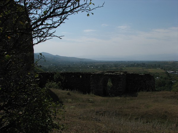 Крепость в Дминиси