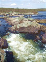 16 вид на мини-водопад до входа