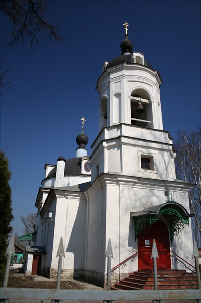 Церковь в селе Остафьево