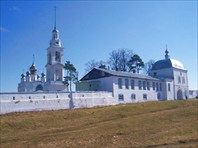 Монастырская территория-Свято-Николо-Тихонов Лухский монастырь