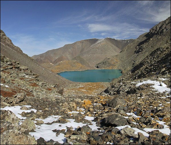 Безымянное озеро под вершиной Талдуайр 3505м