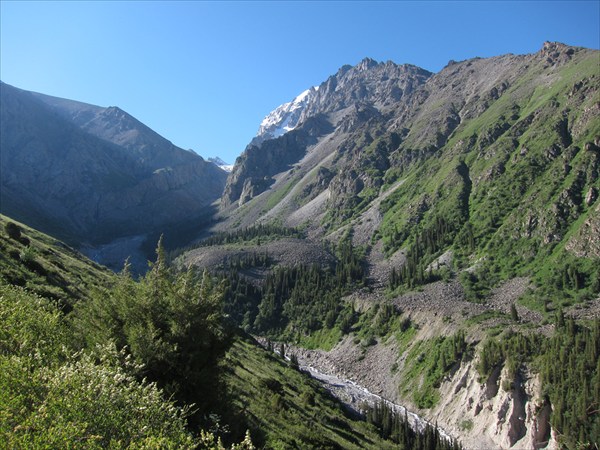 Ущелье на перевал Ала-Арча
