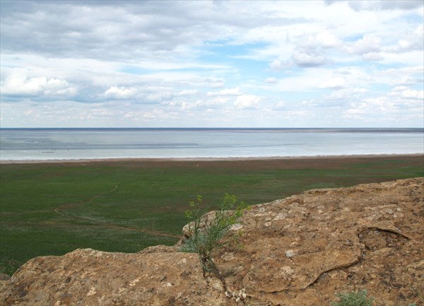 Вид на озеро Баскунчак со смотровой площадки  - 2