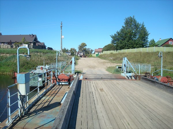 Мост через канал
