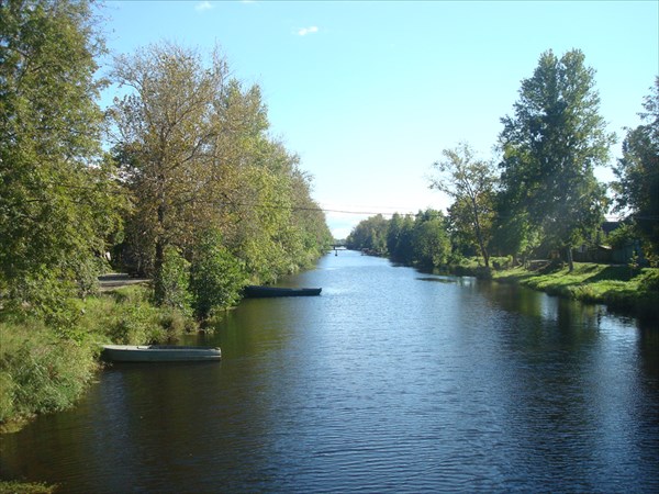 Староладожский канал в Новой Ладоге