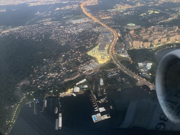 на фото: Вылетели из Москвы.внизу Клязьминское водохранилище, д. Грибки