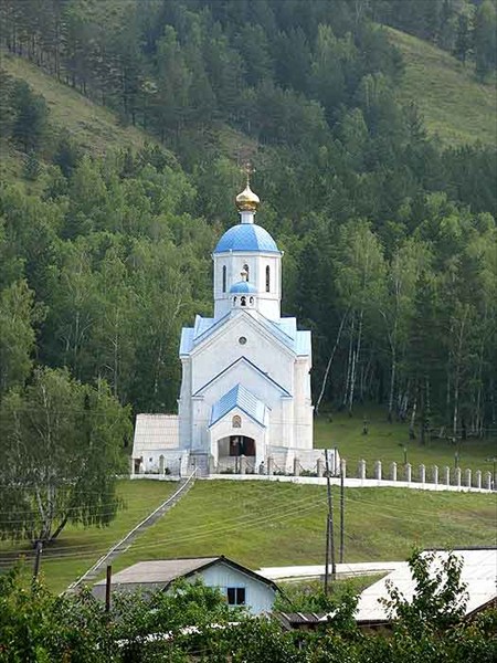 Фото. 81. Церковь в Сизой