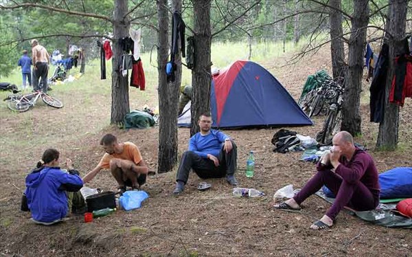 Фото. 89. Завтрак последнего дня на Тагарском