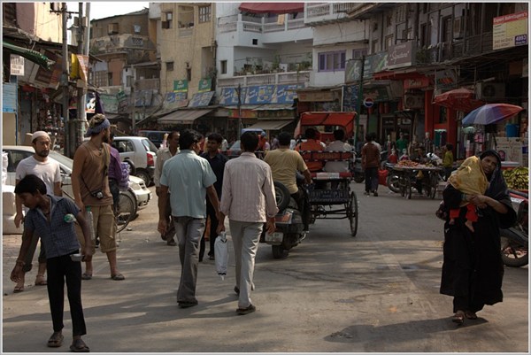Улица Мэйн Базар в Дели