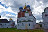 Архангельский собор и Богоявленская церковь