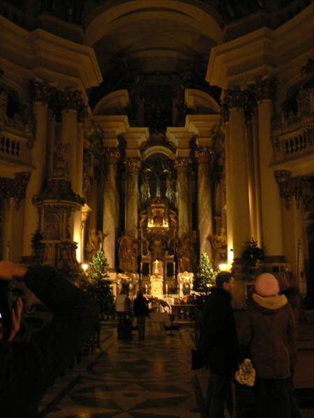 Внутри Доминиканского монастыря