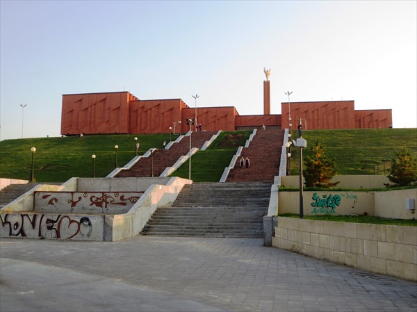 Национальный культурный центр (НКЦ) «Казань» (Казань) 1988